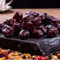 Eymen Mazafati Datteln Premium Frische Datteln mit Kern 500 g